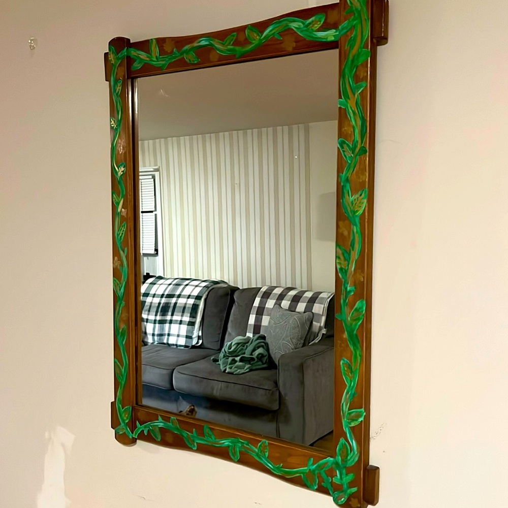 Wooden artsy mirror